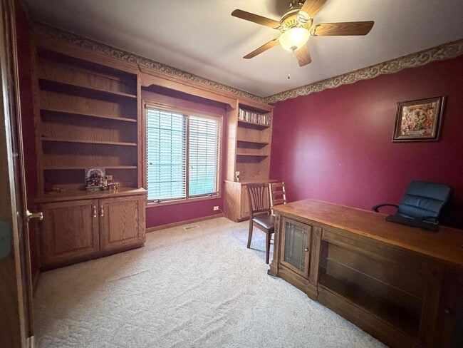 Photo - 3823 Sunburst Ln