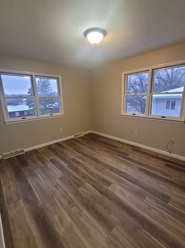 Building Photo - 2207 Weathered Rock Rd Unit Apartment B