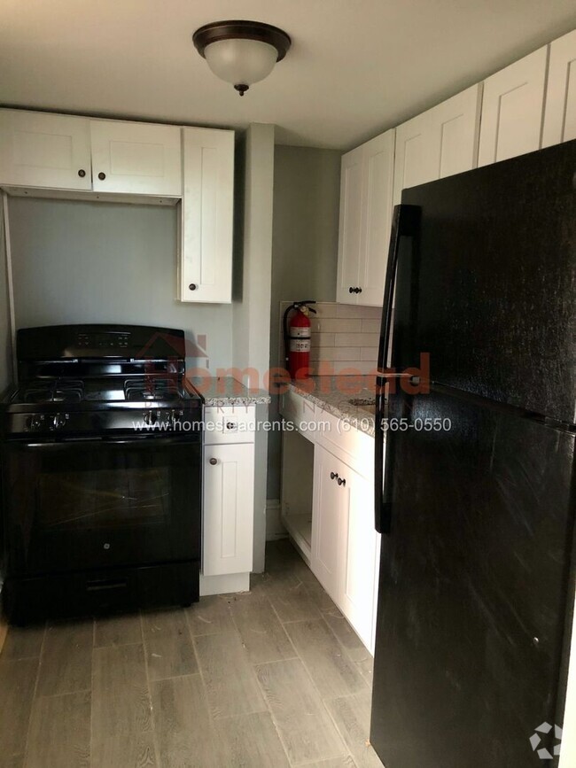 Building Photo - 623 W Main St Unit 1F Rental