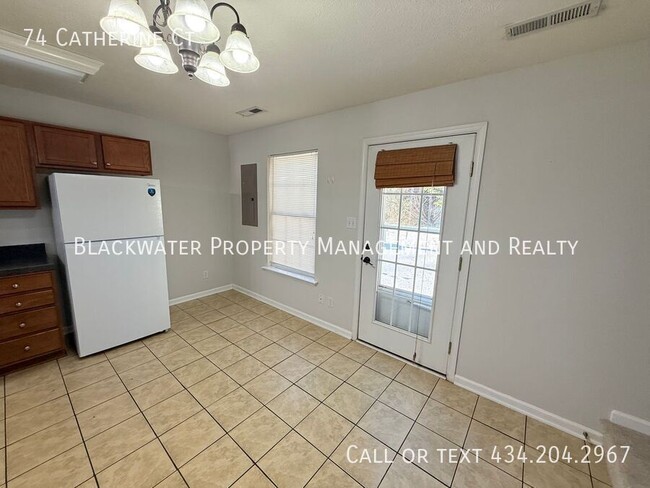 Photo - 74 Catherine Ct