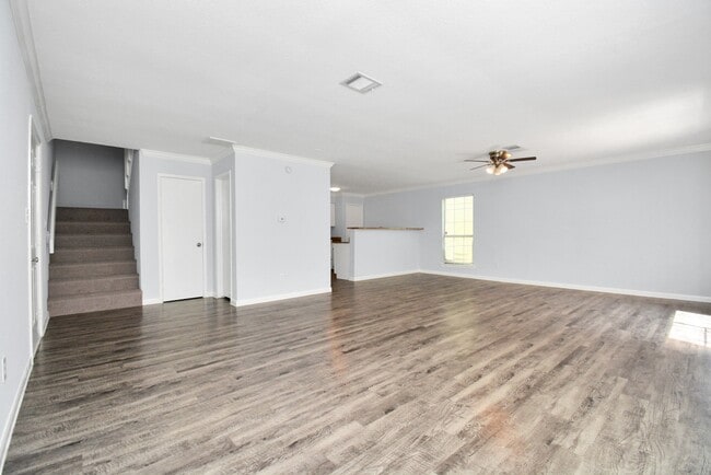 Photo - 1908 Avenue B