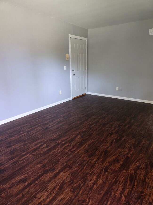 Photo - 3225 Ramond St Unit Apt #4