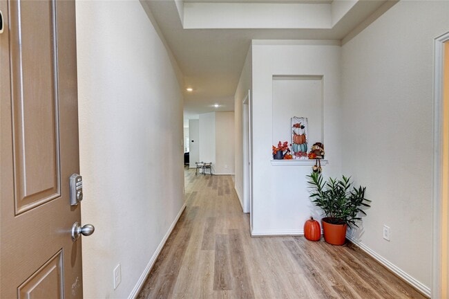 Photo - 865 Spruce Pine Dr