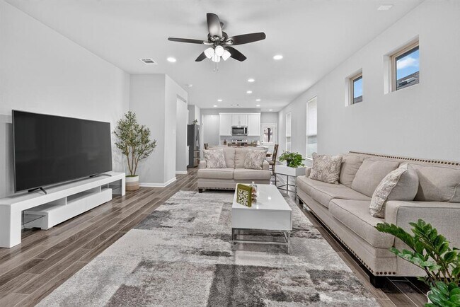 Photo - 105 Drifter Ln