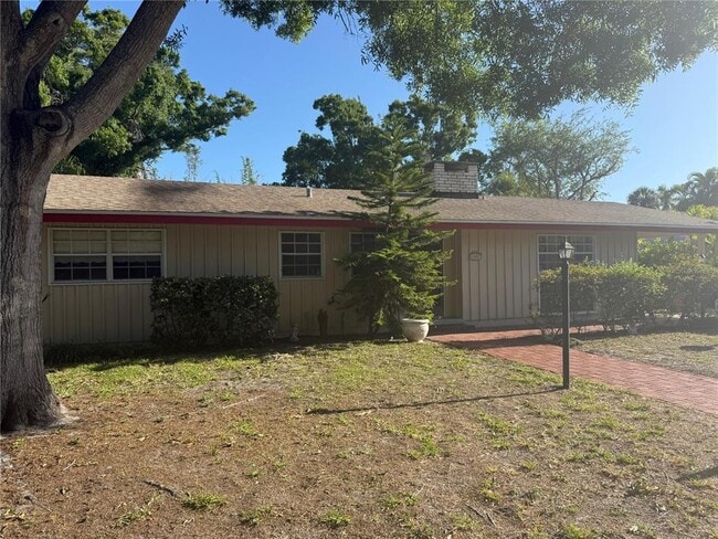 Photo - 1827 Alta Vista St