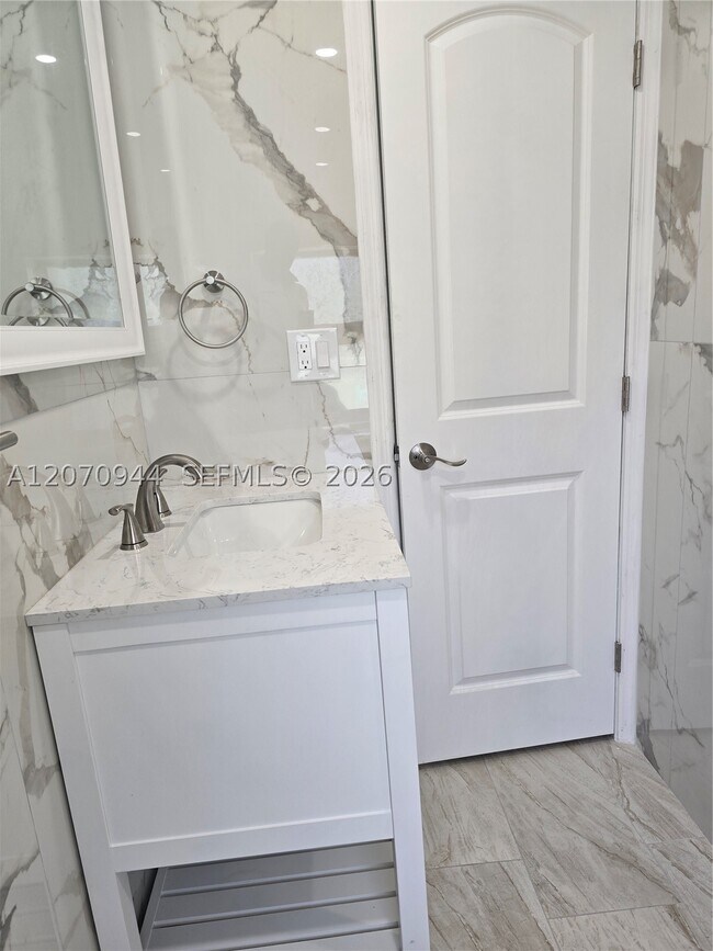 Photo - 260 NE 118th St Unit 262