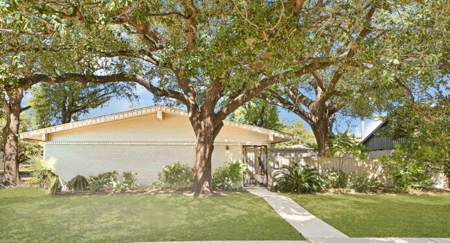 Photo - 5534 Loch Lomond Dr Unit SI ID1514796P