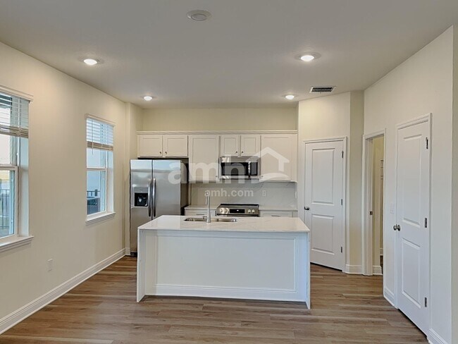 Photo - 5952 Sycamore Pl St