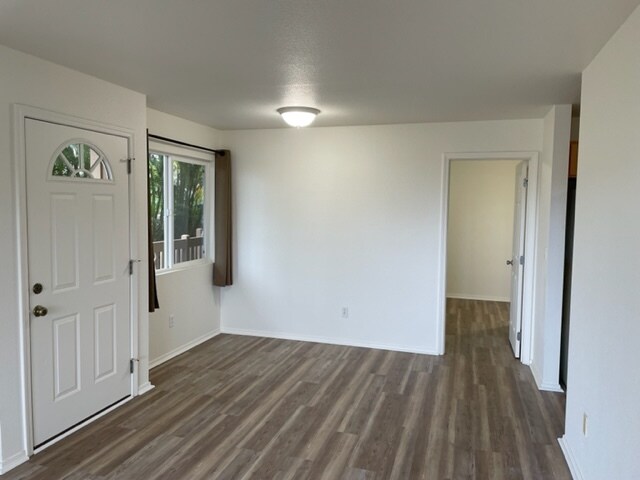 203 Dining_Entry - 75-5743 Alahou St Unit 203