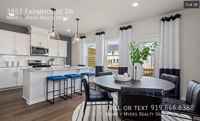 Photo - 2857 Farmhouse Dr