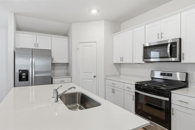 Building Photo - 298 Denali Dr