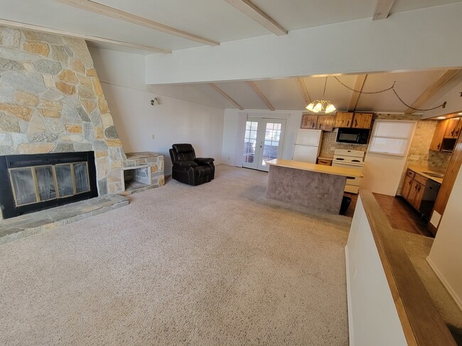 Photo - 3449 Taft Way