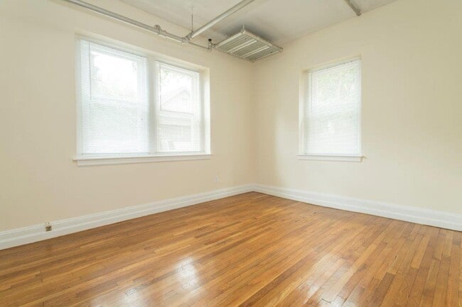 Photo - 136 Highland Ave Unit 33