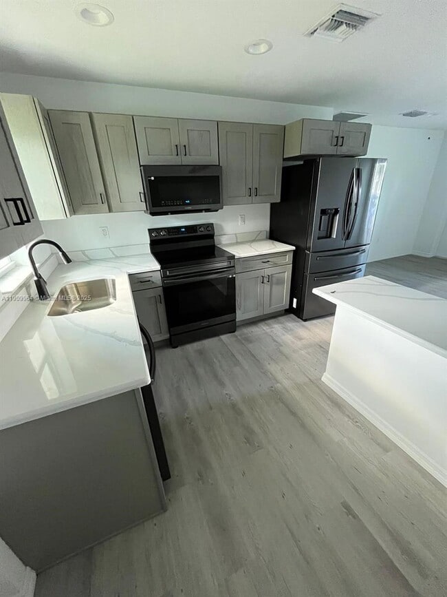 Photo - 5218 SE 43rd St