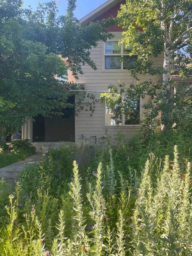 Building Photo - 1460 Juniper St