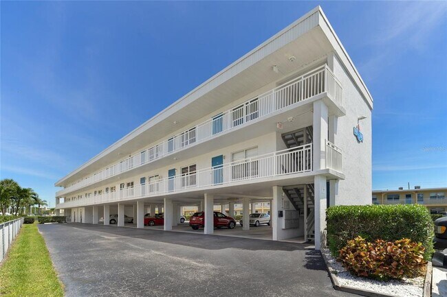 Building Photo - 9755 Harrell Ave Unit 102