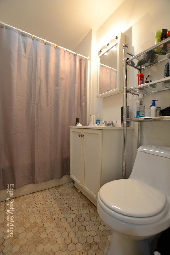 Photo - 150 Amory St Unit 2