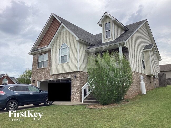 Building Photo - 713 W Accipiter Cir
