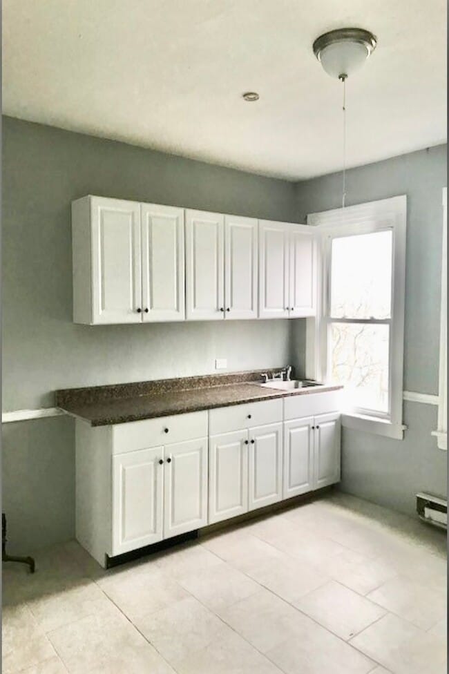 84 Harold St Unit 3rd Floor