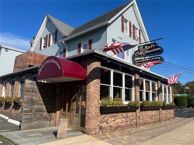 Building Photo - 100 Lake Rd Unit 8