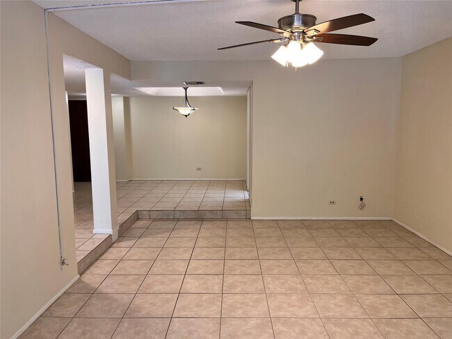 Photo - 3750 Inverrary Dr Unit 3Q