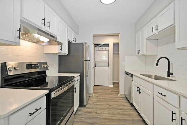 Woodland Valley Apartments