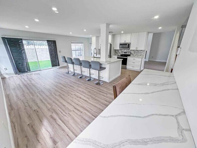 Photo - 1015 NW 125th Terrace