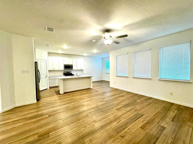 Photo - 1012 Longleaf Ln