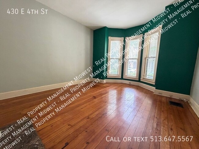 Photo - 430 E 4th St