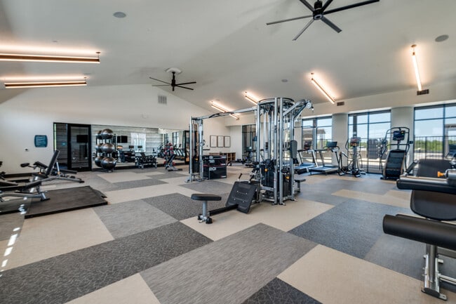 Photo - Jefferson Lakehaven Apartments