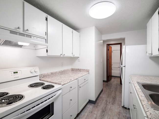 Walnut Circle Apartments