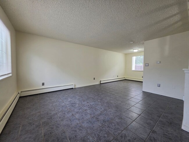 317 Emery Dr