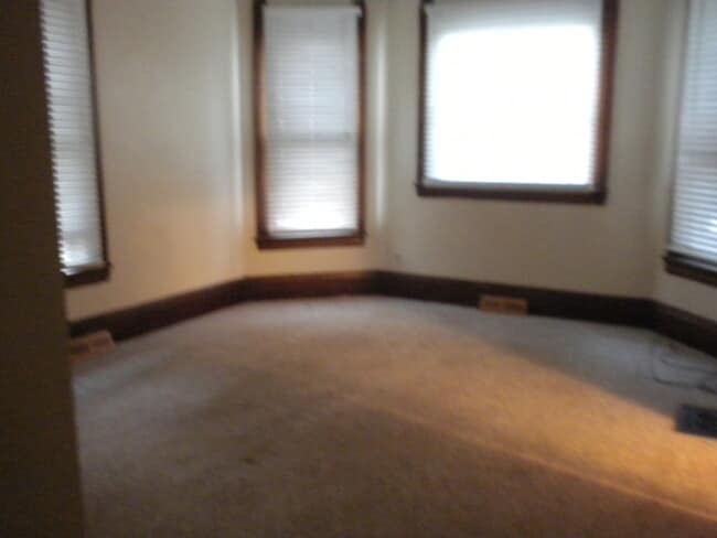 Photo - 410 W 4th St
