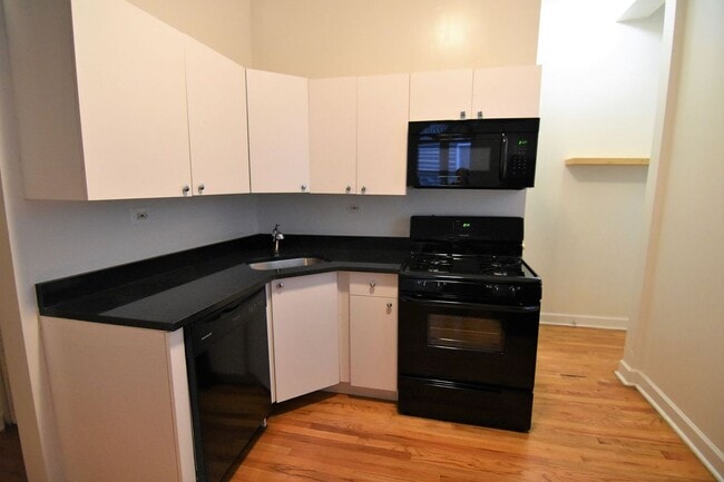 Photo - 3803 N Broadway Unit 3807-2