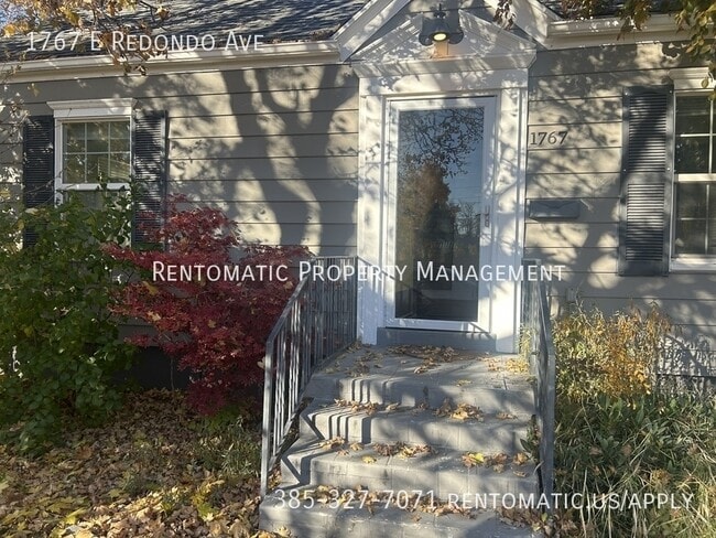 Building Photo - 1767 E Redondo Ave