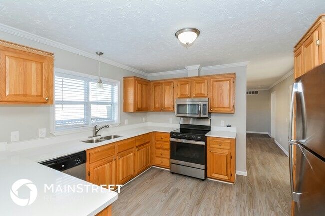 Photo - 2003 Somerset Pl