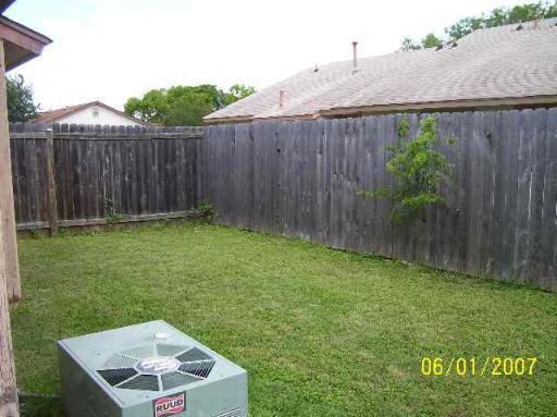 Photo - 8904 Meadow Trace St