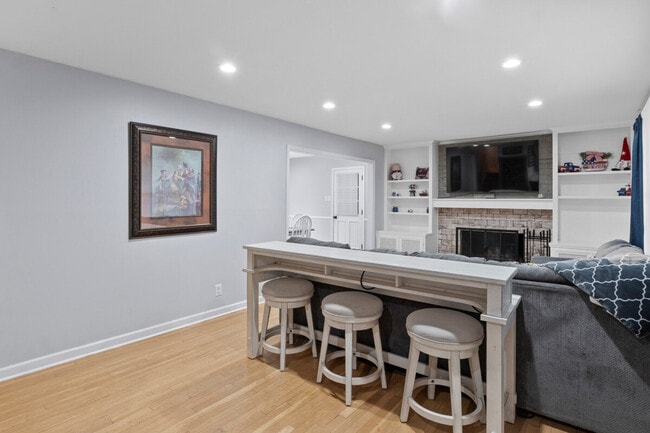 Photo - 218 Brandon Rd Unit ID1312617P