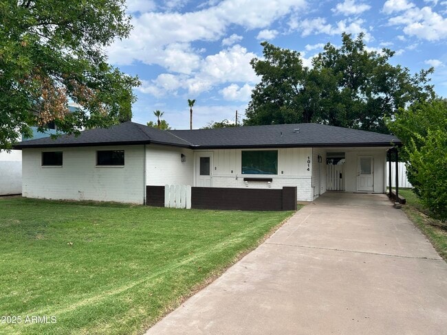Building Photo - 1014 E Orange Dr Rental