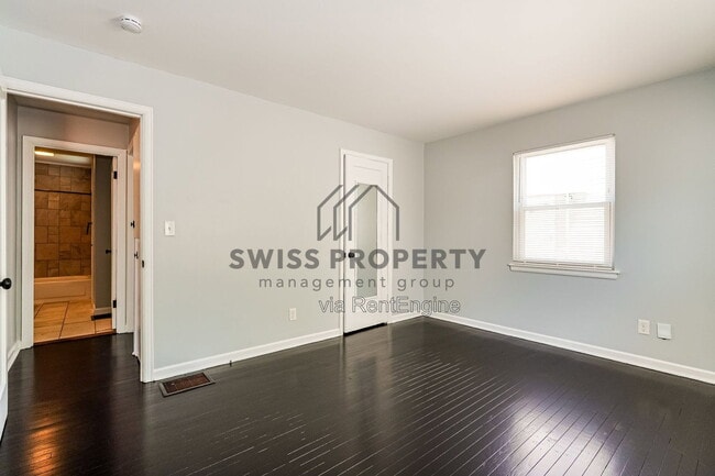 Photo - 3381 Norwood St