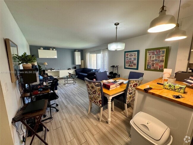 Building Photo - 7747 SW 86th St Unit D-207 Rental