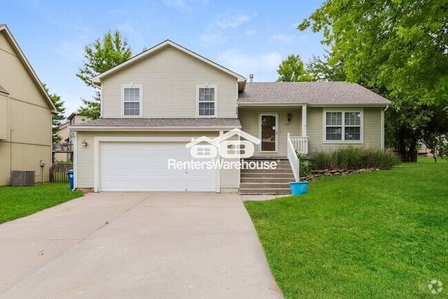 Building Photo - 3 Bedroom / 2.5 Bath in Liberty. Rental