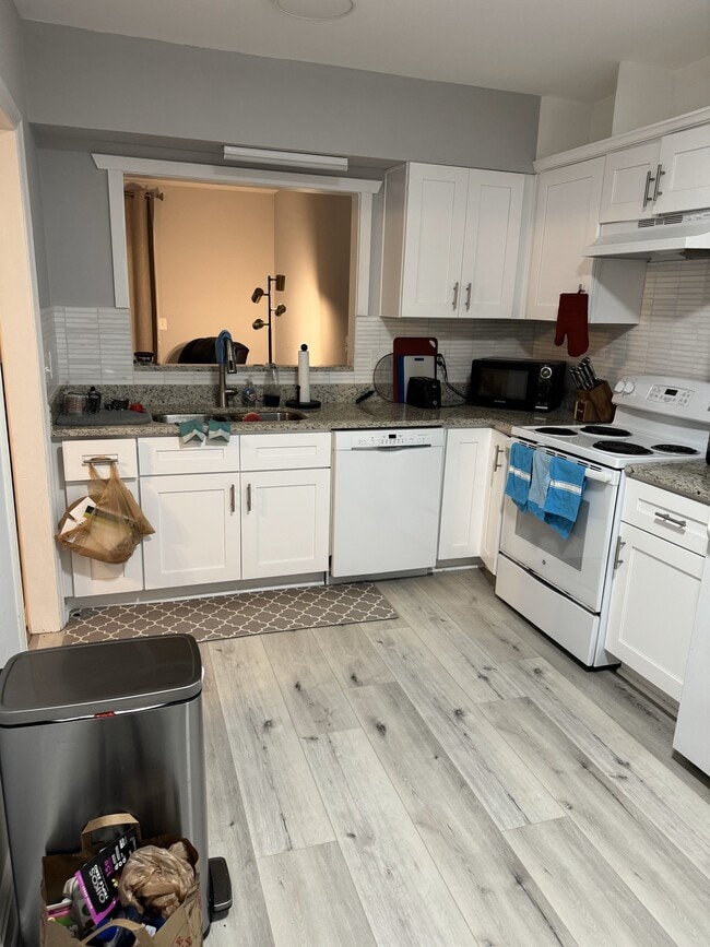 Photo - 769 Houston Mill Rd NE