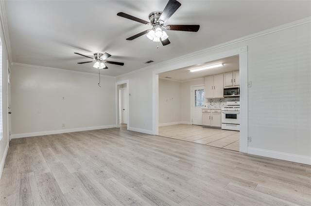 Photo - 222 Moore St