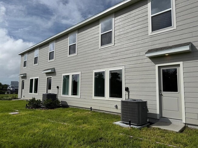 Photo - 1231 Orion St