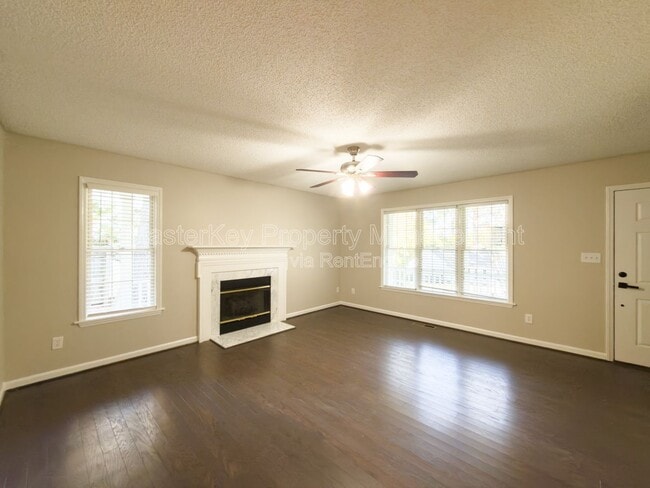 Photo - 251 Tillamook Dr