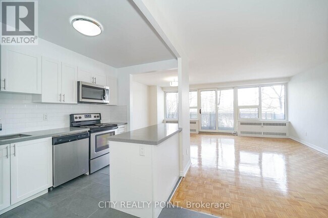 Photo - 10 Shallmar Blvd Unit 308