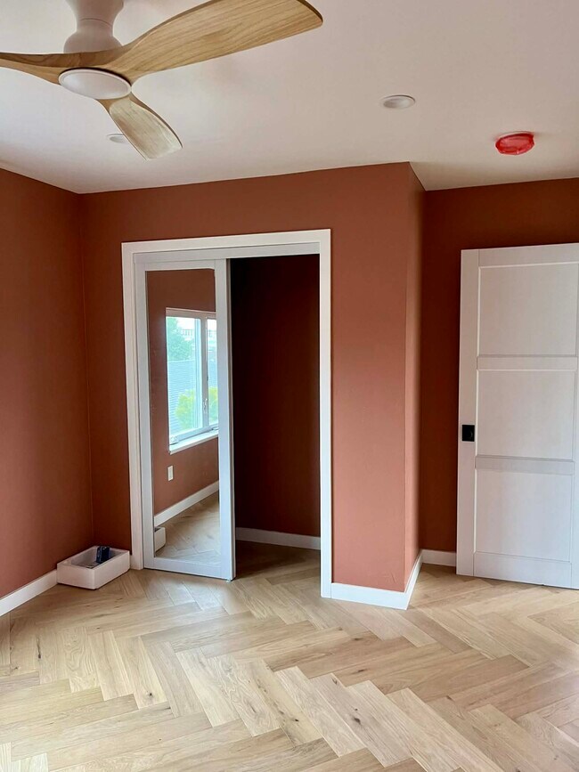 Photo - 550 Palm Ave