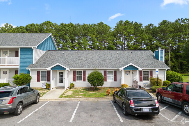 Building Photo - Westpointe Apartments