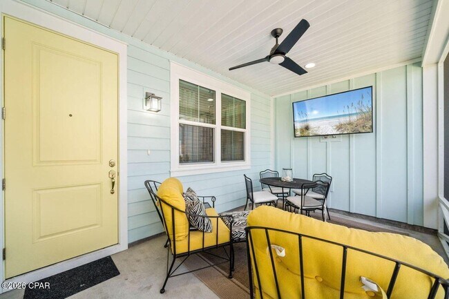 8676 Coral Reef Wy